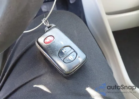 2012 Toyota Prius V Two из США, поврежденный, VIN JTDZN3EU8C3026838